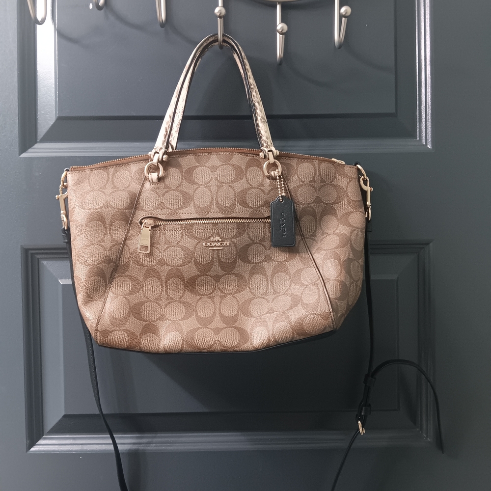 NEVER USED!!Coach  Signature Tote Bag